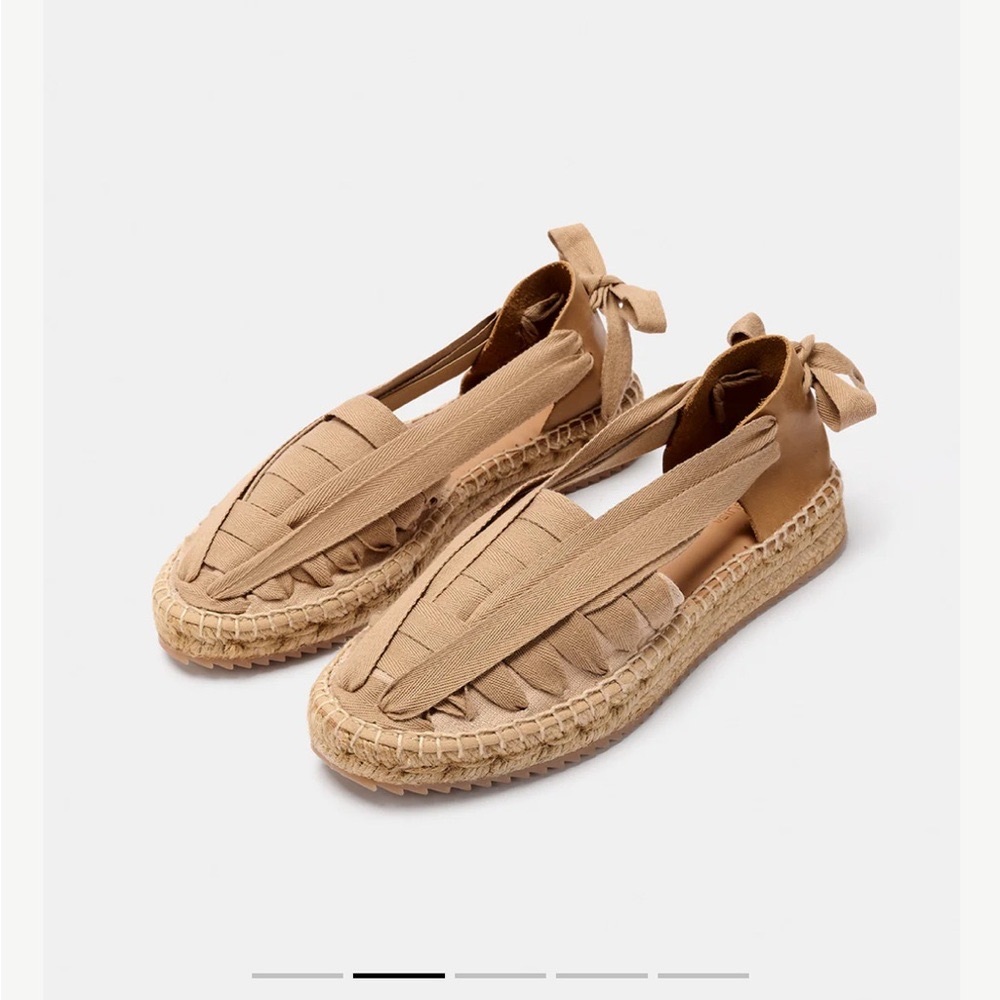 Naguisa Soc Trail Camel size 39